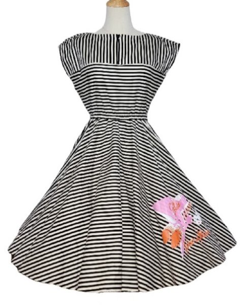 画像1: Stripe　サーキュラーワンピース　Black ×　White　　【M】 (1)